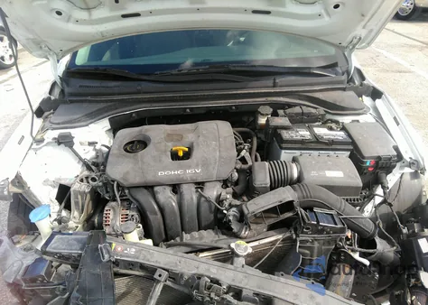 2017 Hyundai Elantra Se z USA, uszkodzony, nr VIN 5NPD74LF7HH143451